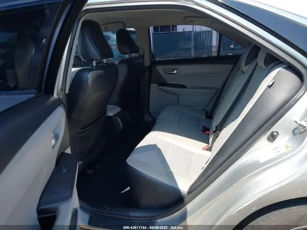 4T1BF1FK0GU192640 2016 TOYOTA CAMRY - Image 8