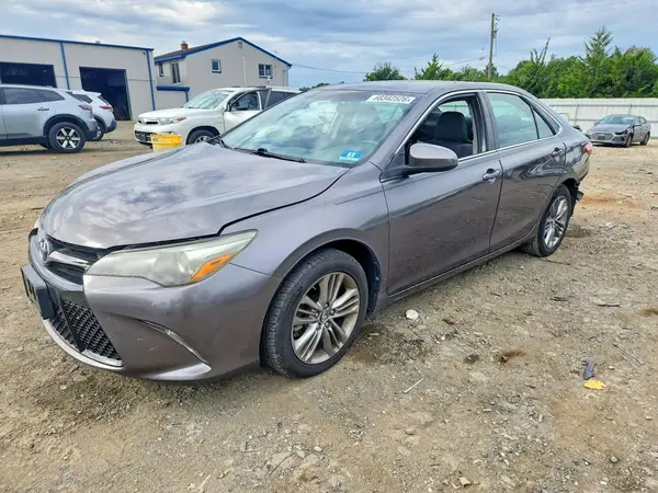 4T1BF1FK0GU197983 2016 TOYOTA CAMRY - Image 1