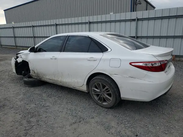 4T1BF1FK0GU199104 2016 TOYOTA CAMRY - Image 2