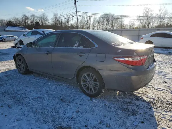 4T1BF1FK0GU204267 2016 TOYOTA CAMRY - Image 2