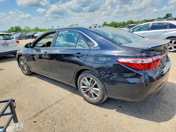 4T1BF1FK0GU208142 2016 TOYOTA CAMRY - Image 2