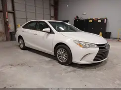 4T1BF1FK0GU208271 2016 TOYOTA CAMRY