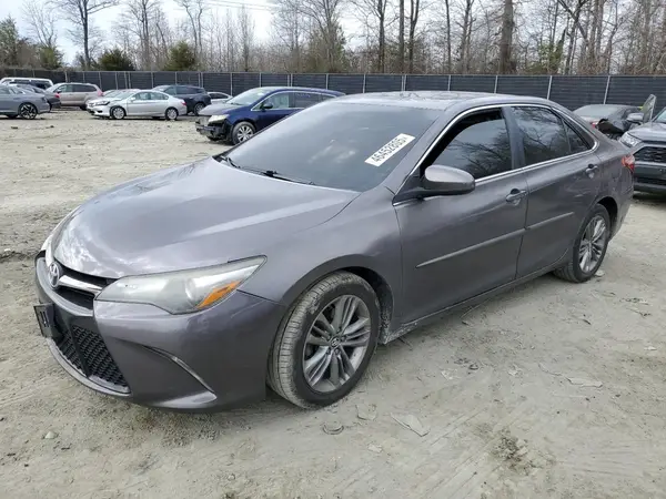 4T1BF1FK0GU209677 2016 TOYOTA CAMRY - Image 1