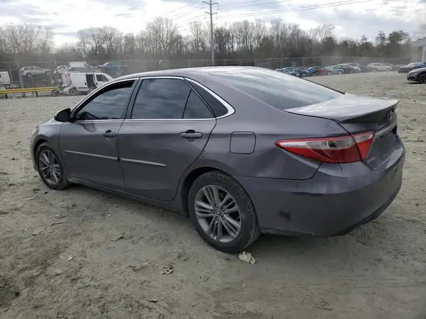 4T1BF1FK0GU209677 2016 TOYOTA CAMRY - Image 2