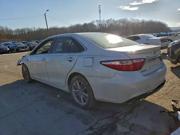 4T1BF1FK0GU220792 2016 TOYOTA CAMRY - Image 2