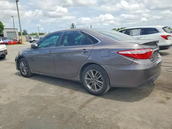 4T1BF1FK0GU222302 2016 TOYOTA CAMRY - Image 2