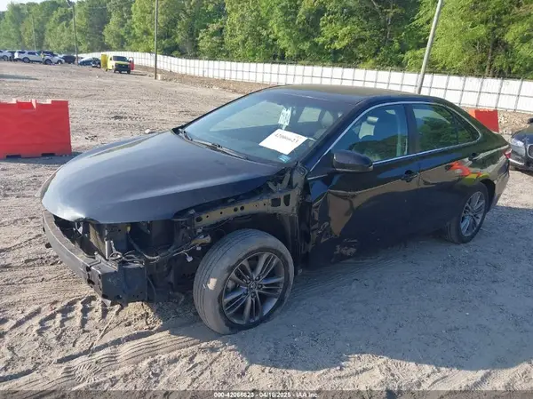4T1BF1FK0GU224793 2016 TOYOTA CAMRY - Image 2