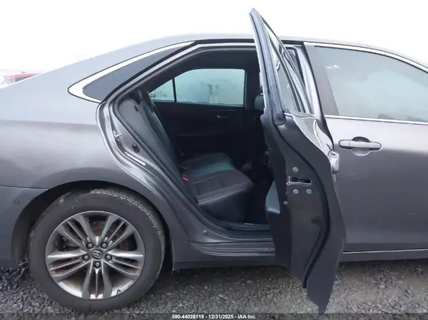 4T1BF1FK0GU228505 2016 TOYOTA CAMRY - Image 8