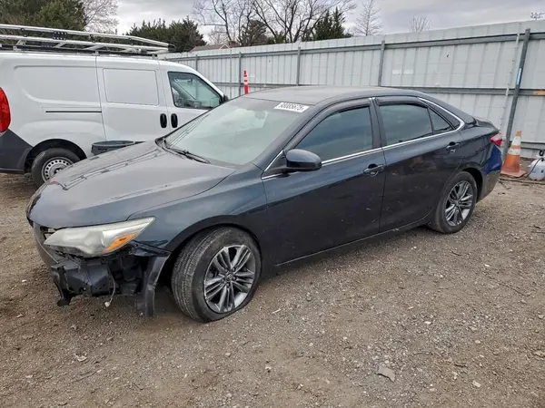4T1BF1FK0GU232991 2016 TOYOTA CAMRY - Image 1