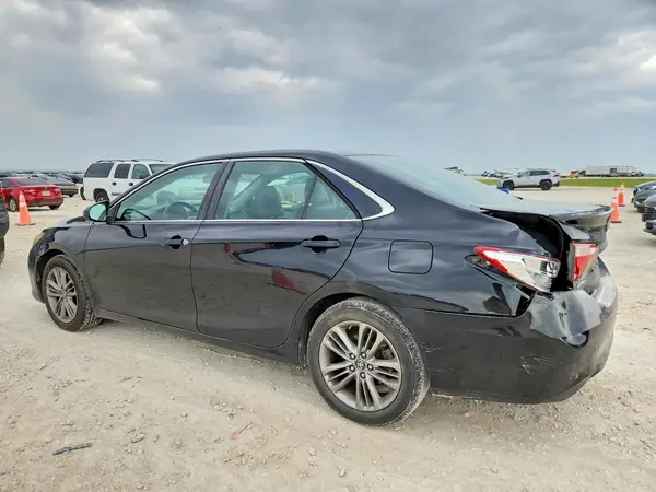 4T1BF1FK0GU236376 2016 TOYOTA CAMRY - Image 2