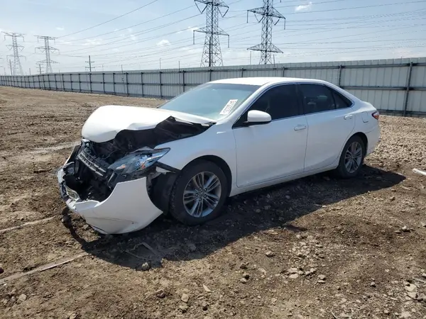 4T1BF1FK0GU238452 2016 TOYOTA CAMRY - Image 1