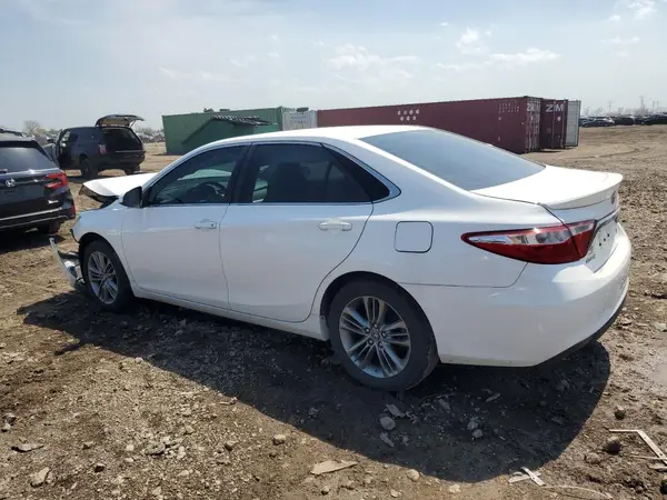 4T1BF1FK0GU238452 2016 TOYOTA CAMRY - Image 2