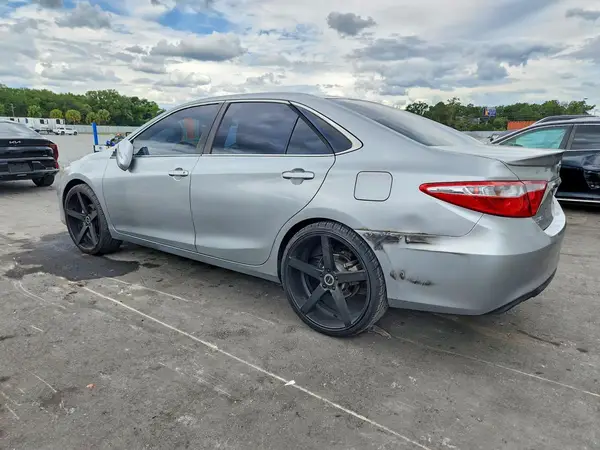 4T1BF1FK0GU239505 2016 TOYOTA CAMRY - Image 2