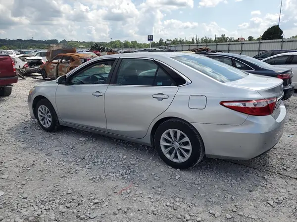 4T1BF1FK0GU246647 2016 TOYOTA CAMRY - Image 2