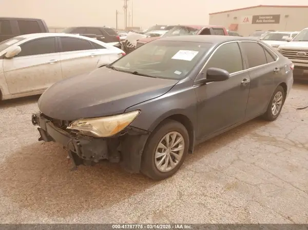 4T1BF1FK0GU252934 2016 TOYOTA CAMRY - Image 2