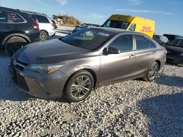 4T1BF1FK0GU253257 2016 TOYOTA CAMRY - Image 1