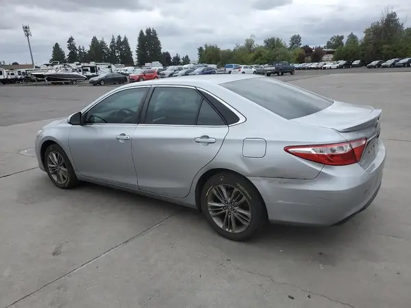 4T1BF1FK0GU254456 2016 TOYOTA CAMRY - Image 2