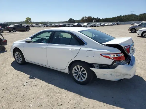 4T1BF1FK0GU258118 2016 TOYOTA CAMRY - Image 2