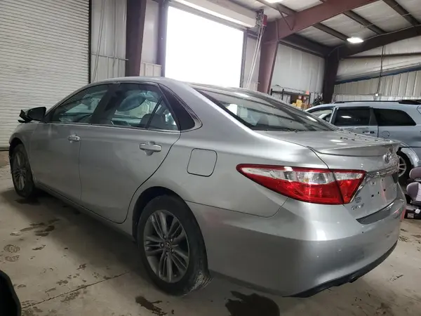 4T1BF1FK0GU258149 2016 TOYOTA CAMRY - Image 2