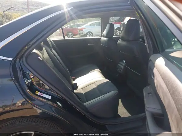 4T1BF1FK0GU261083 2016 TOYOTA CAMRY - Image 8