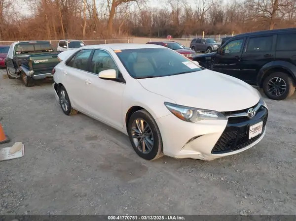 4T1BF1FK0GU262721 2016 TOYOTA CAMRY - Image 1