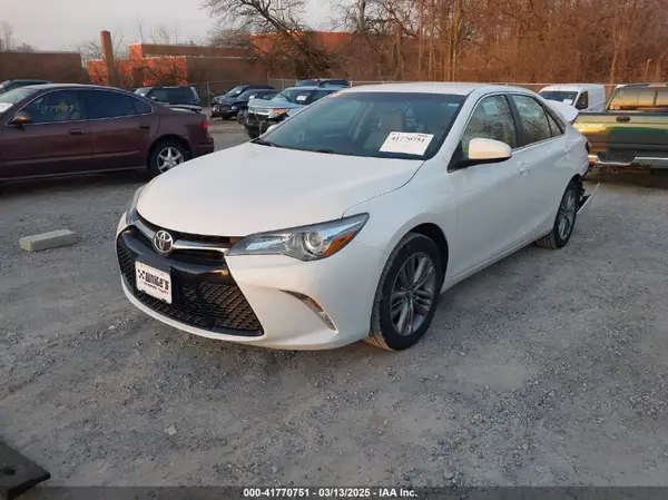 4T1BF1FK0GU262721 2016 TOYOTA CAMRY - Image 2