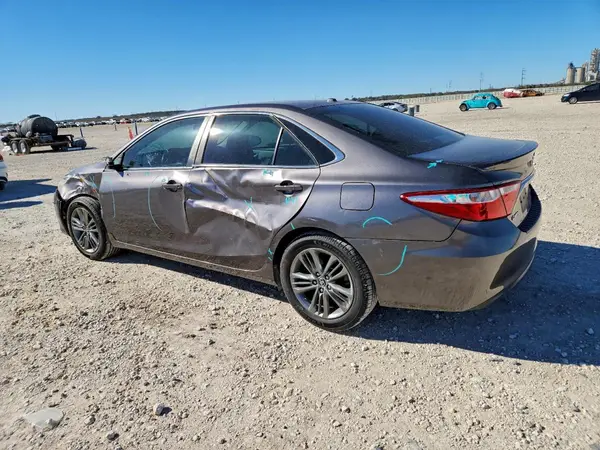 4T1BF1FK0GU262914 2016 TOYOTA CAMRY - Image 2