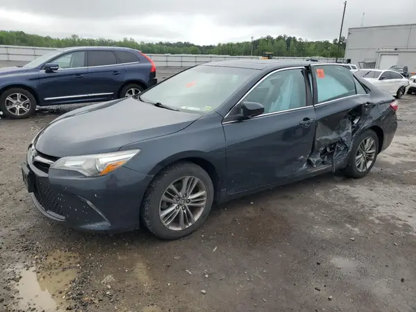 4T1BF1FK0GU263271 2016 TOYOTA CAMRY - Image 1