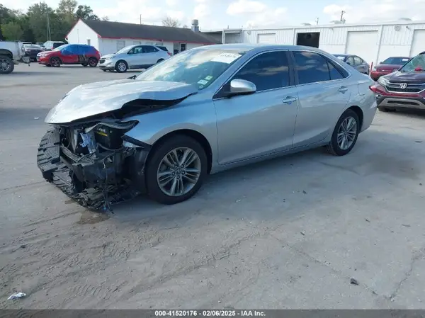 4T1BF1FK0GU263660 2016 TOYOTA CAMRY - Image 2