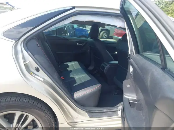 4T1BF1FK0GU264288 2016 TOYOTA CAMRY - Image 8