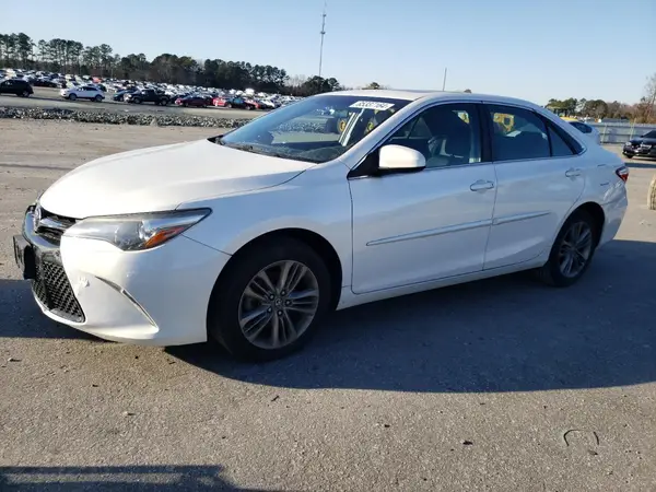 4T1BF1FK0GU265019 2016 TOYOTA CAMRY - Image 1