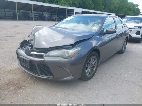 4T1BF1FK0GU266056 2016 TOYOTA CAMRY - Image 2