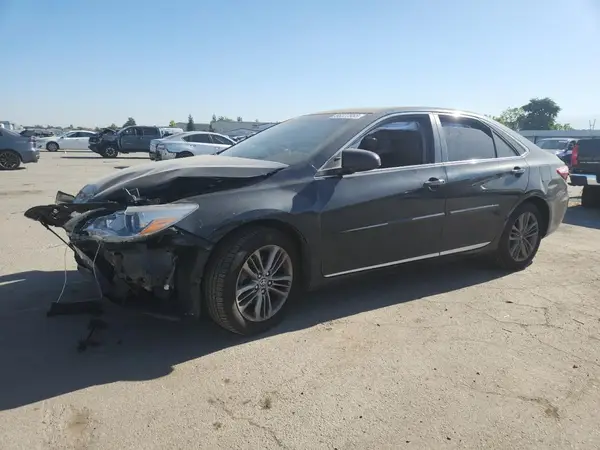 4T1BF1FK0GU266350 2016 TOYOTA CAMRY - Image 1