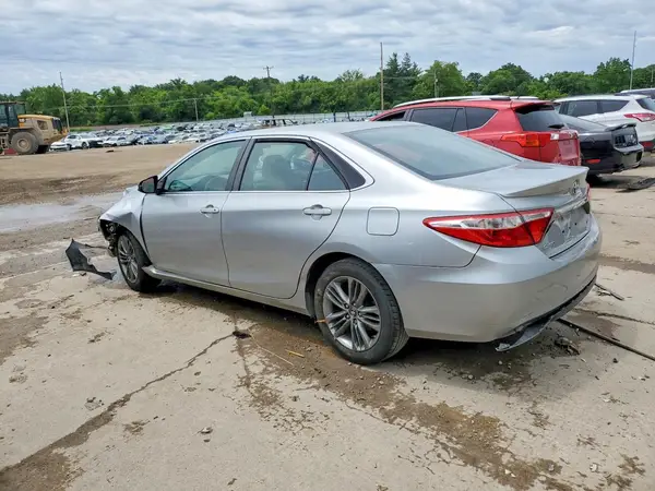 4T1BF1FK0GU266588 2016 TOYOTA CAMRY - Image 2