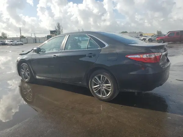 4T1BF1FK0GU266834 2016 TOYOTA CAMRY - Image 2
