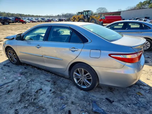 4T1BF1FK0GU267434 2016 TOYOTA CAMRY - Image 2