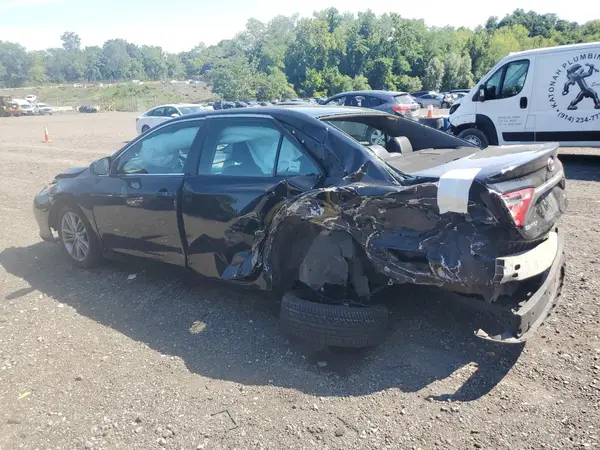 4T1BF1FK0GU500437 2016 TOYOTA CAMRY - Image 2