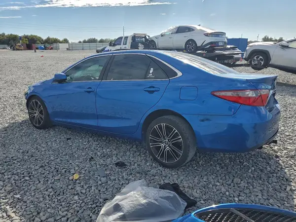 4T1BF1FK0GU501815 2016 TOYOTA CAMRY - Image 2