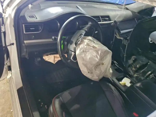 4T1BF1FK0GU504522 2016 TOYOTA CAMRY - Image 8