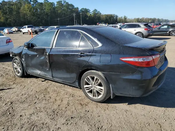 4T1BF1FK0GU505864 2016 TOYOTA CAMRY - Image 2