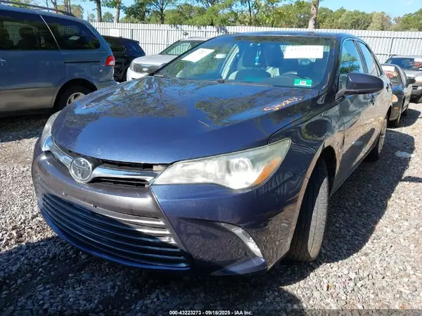4T1BF1FK0GU511213 2016 TOYOTA CAMRY - Image 2
