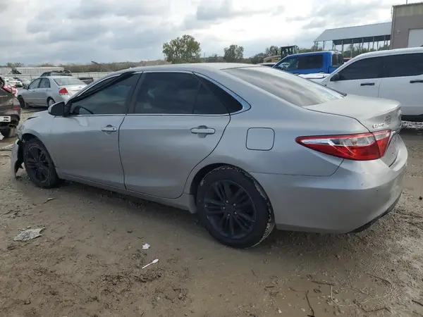 4T1BF1FK0GU511874 2016 TOYOTA CAMRY - Image 2