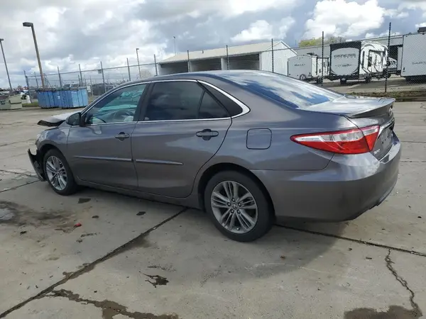 4T1BF1FK0GU513141 2016 TOYOTA CAMRY - Image 2