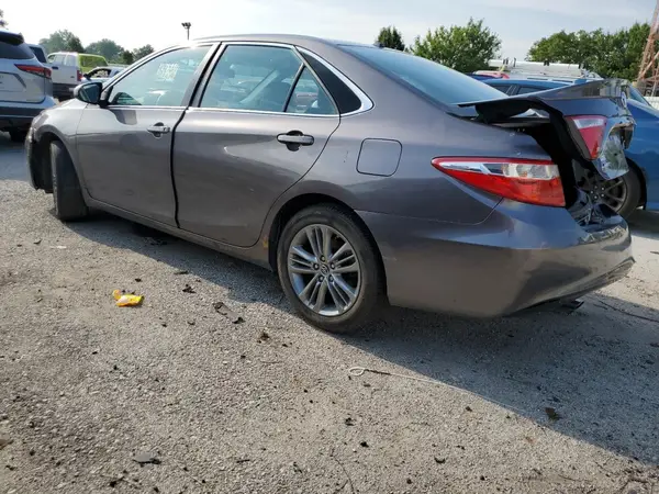 4T1BF1FK0GU516721 2016 TOYOTA CAMRY - Image 2