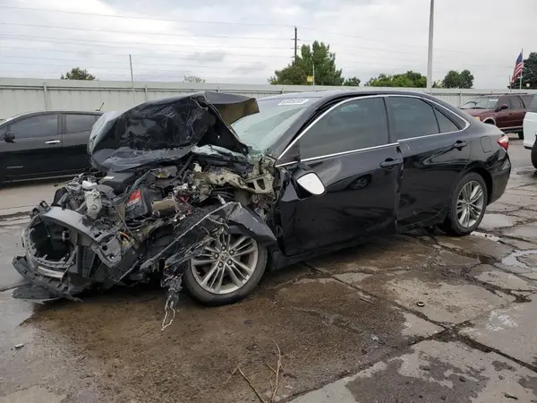 4T1BF1FK0GU518596 2016 TOYOTA CAMRY - Image 1