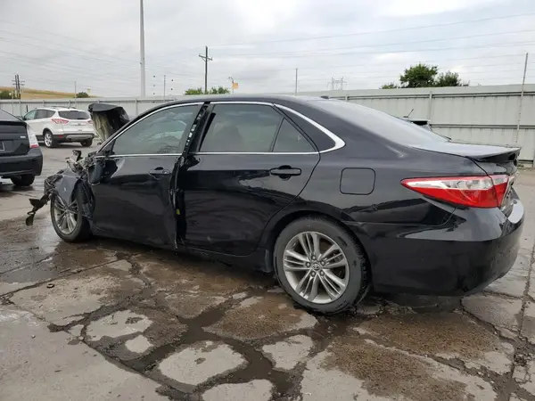 4T1BF1FK0GU518596 2016 TOYOTA CAMRY - Image 2