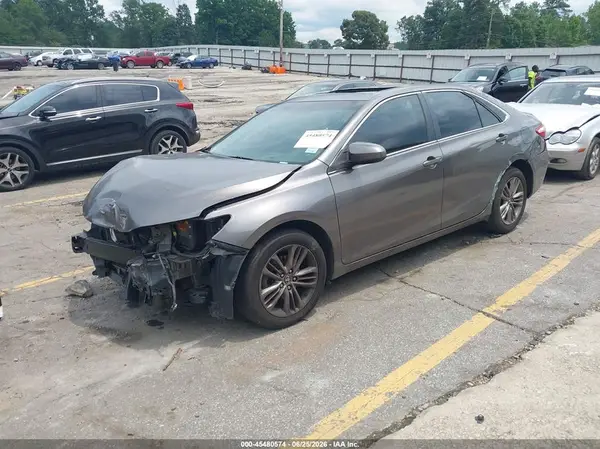 4T1BF1FK0GU519795 2016 TOYOTA CAMRY - Image 2
