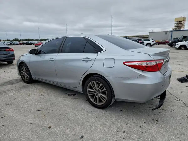 4T1BF1FK0GU521157 2016 TOYOTA CAMRY - Image 2