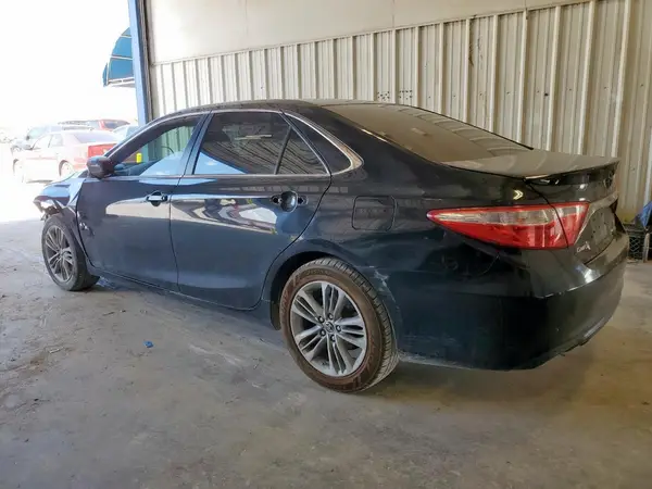 4T1BF1FK0GU523460 2016 TOYOTA CAMRY - Image 2
