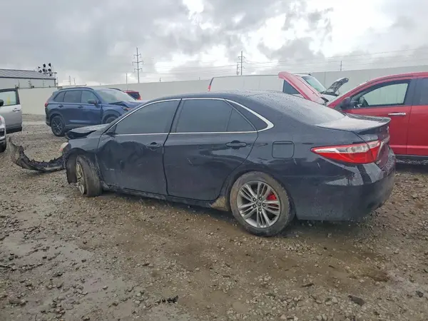 4T1BF1FK0GU537990 2016 TOYOTA CAMRY - Image 2